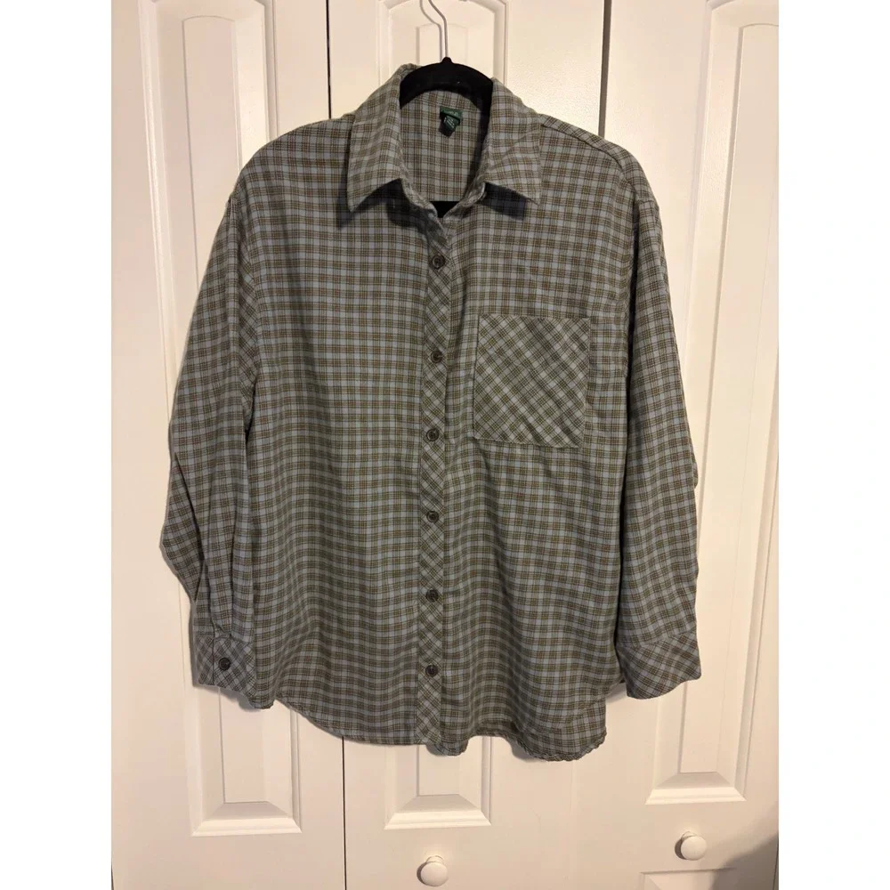 Wild Fable Button Down Plaid Shirt Blue Olive Green Side Pockets Size M‎